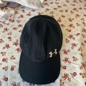 maroon under armour hat
